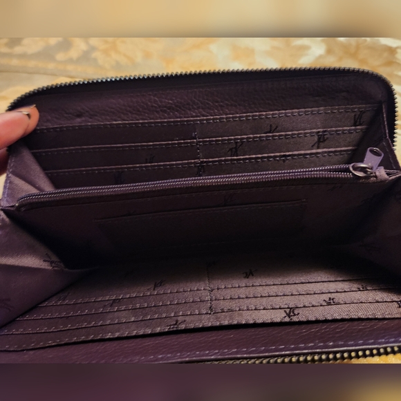 KENNETH COLE PURPLE GENUINE LEATHER ID BILL CARD ZIP AROUND WALLET CLUTCH - Picture 6 of 8